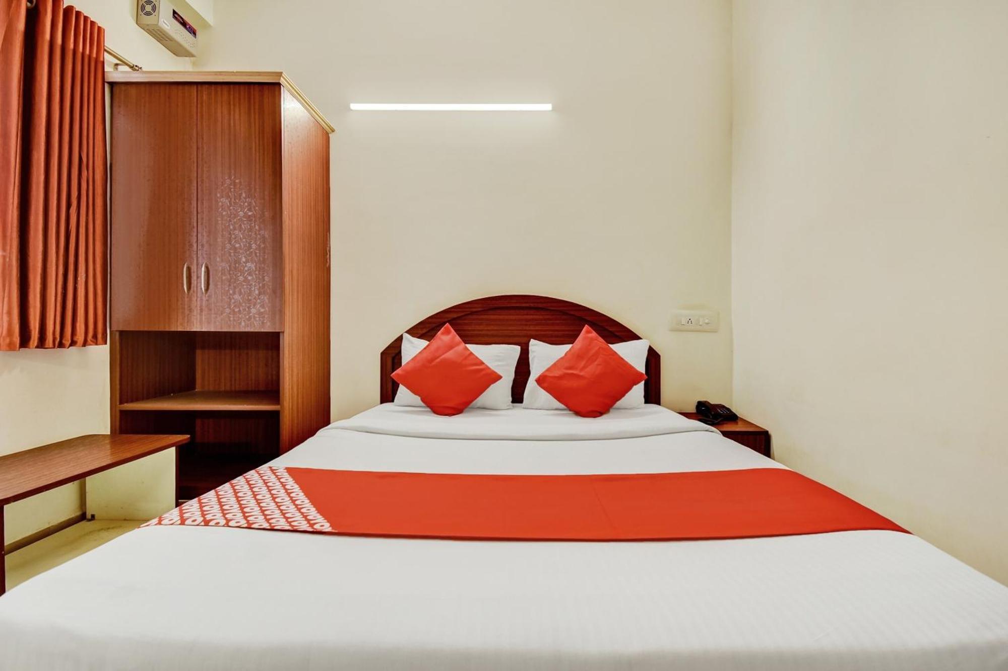 Hotel O K N Residency Yelahanka Екстер'єр фото